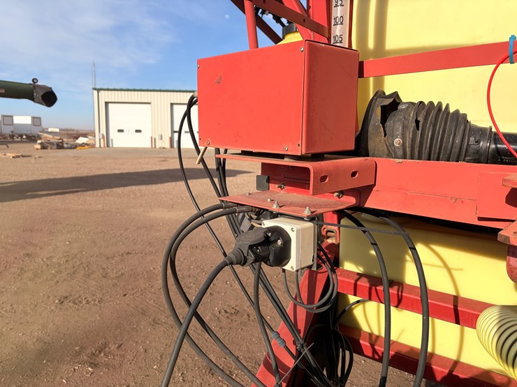 hardi-commander-1200-image-12