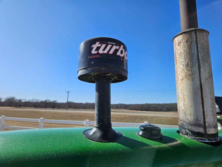 john-deere-3010-image-14