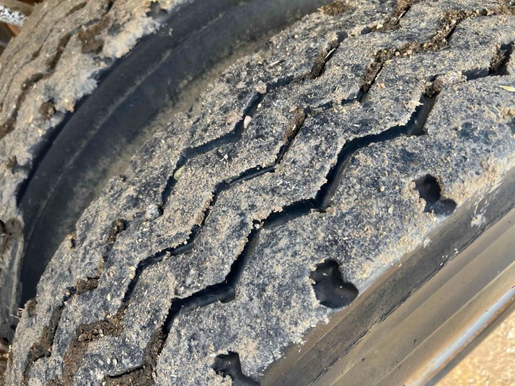 hopper-trailer-image-14