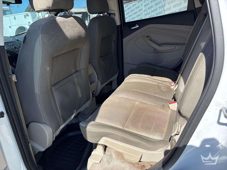 2016-ford-escape-image-24