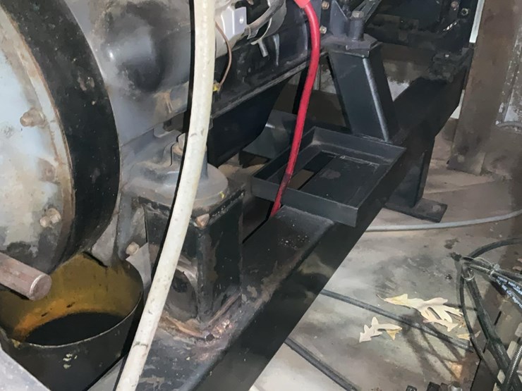 #211-•-hyd-pump-drive-w/-complete-system-image-32