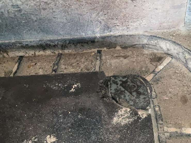 #205-•-barn,-sweep,-dust-conveyor-image-5