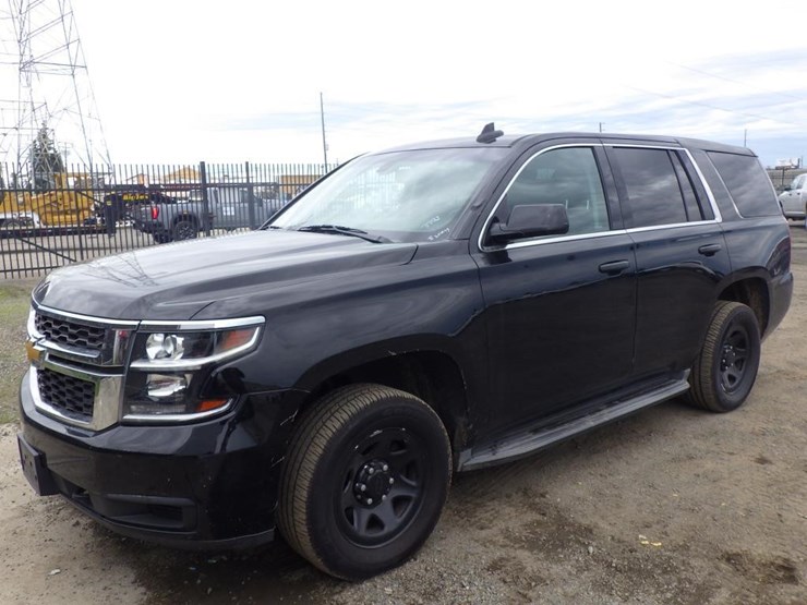 2017-chevrolet-tahoe-image-1