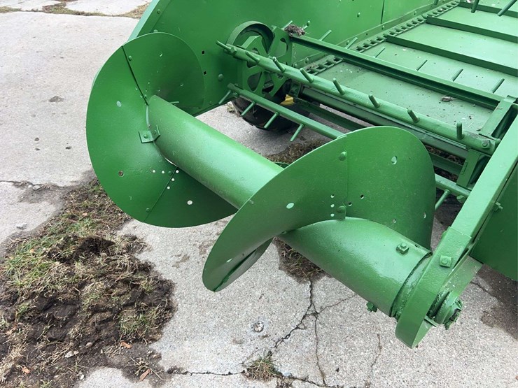 john-deere-model-h-manure-spreader-image-18