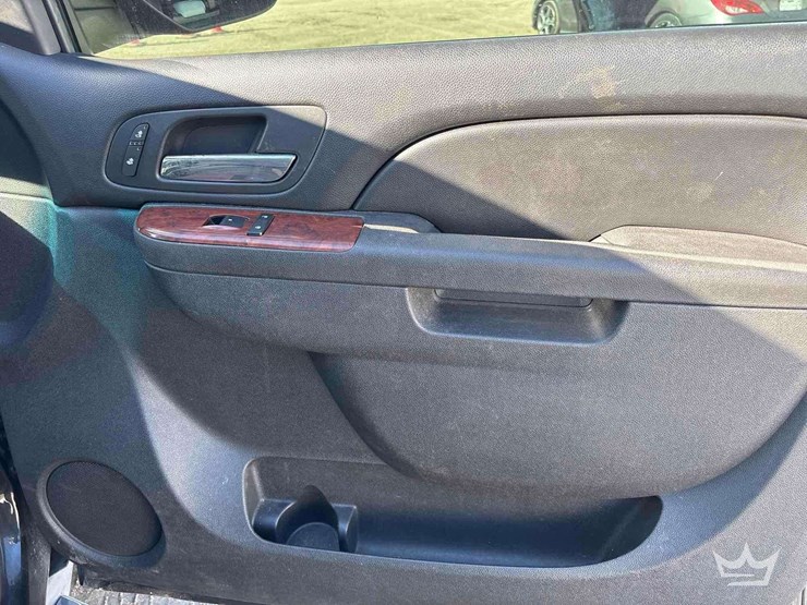 2014-gmc-yukon-image-22