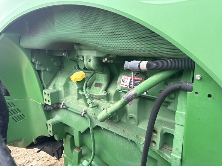 2015-john-deere-8270r-image-11