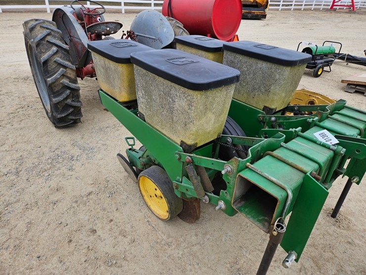 john-deere-7300-image-10