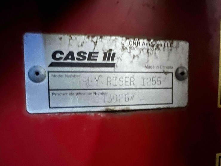 2014-case-ih-1255-image-13