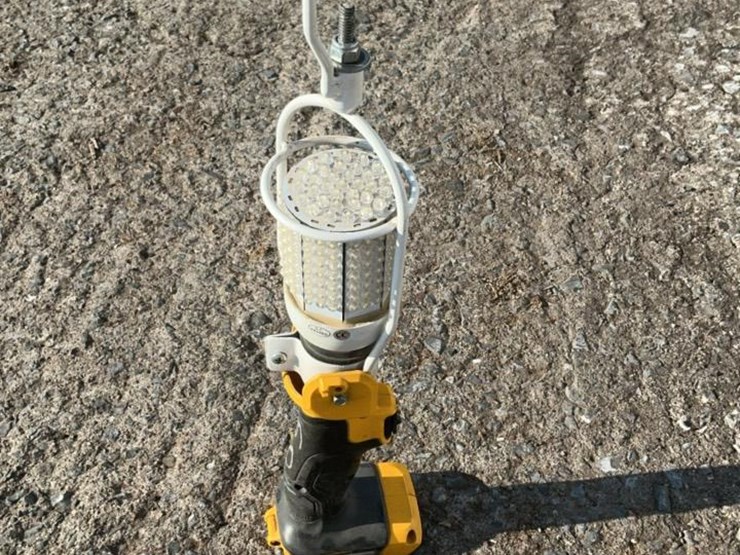 #105-•-dewalt-fan-and-led-light-image-13