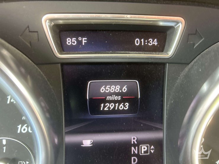 2013-mercedes-benz-gl450-image-27