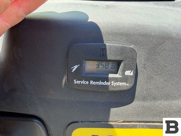 john-deere-la125-image-25