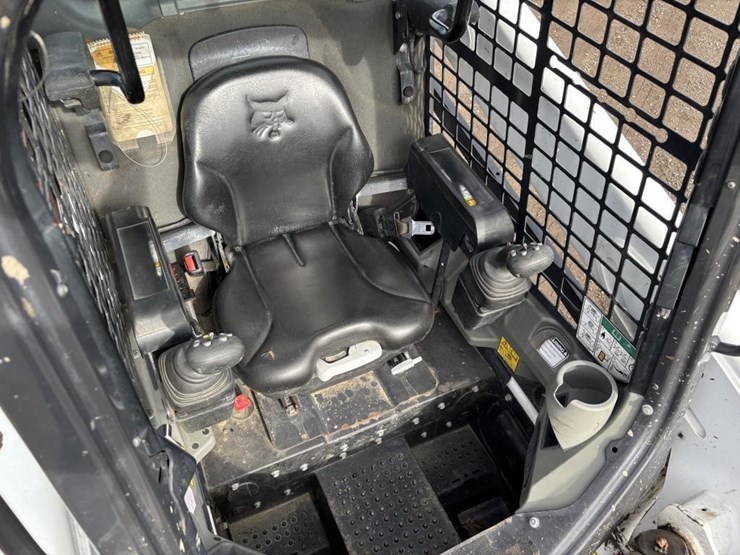 2021-bobcat-s590-image-7