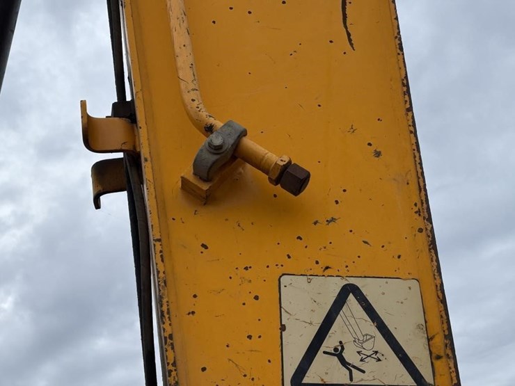 2012-jcb-js160-image-14