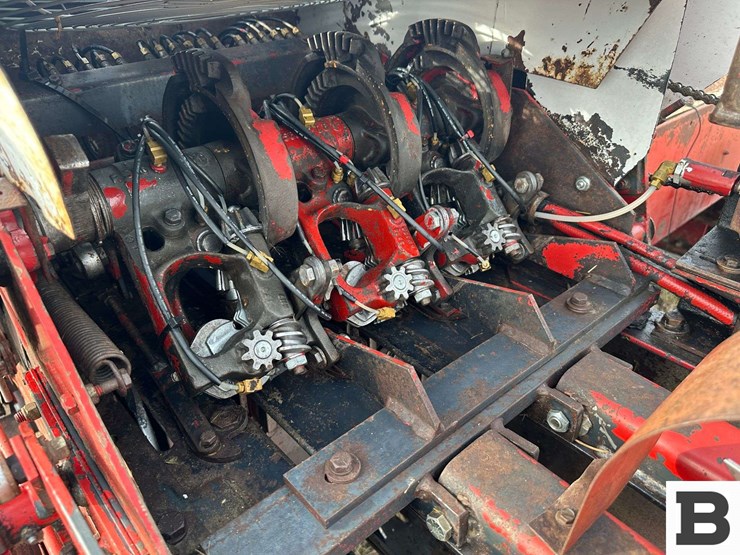 freeman-370t-baler-image-34