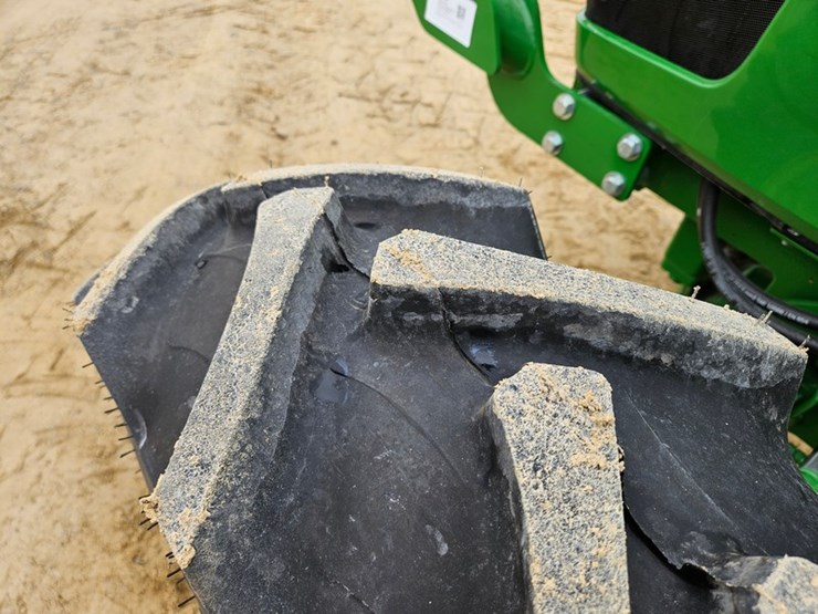 2024-john-deere-5067e-image-49