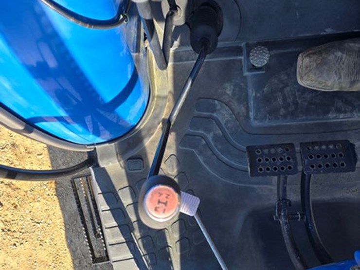 new-holland-td5040-image-20