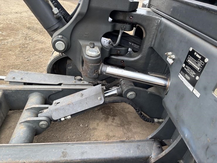 2021-bobcat-e60-image-21