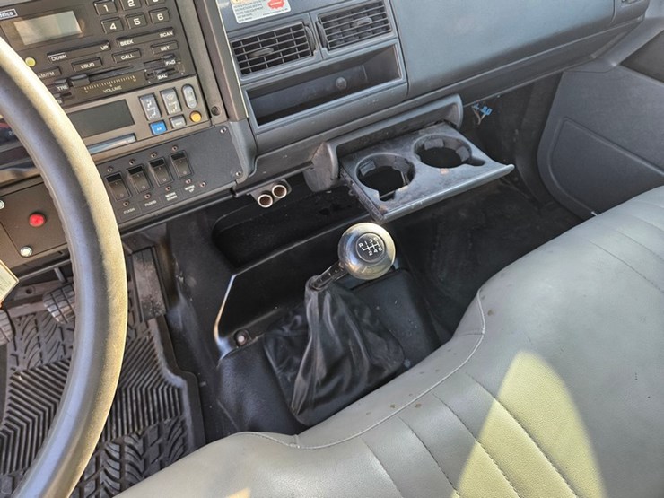 2002-caterpillar-3126-image-35