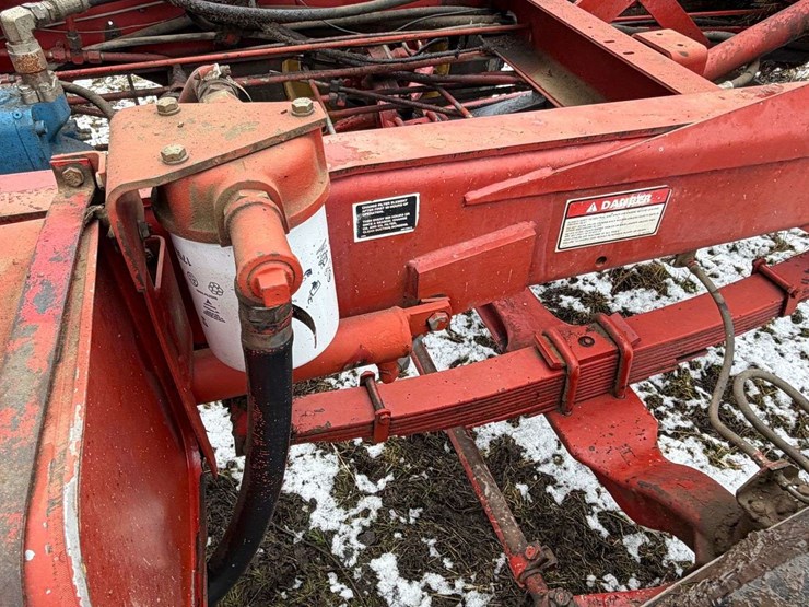 new-holland-1095-image-42