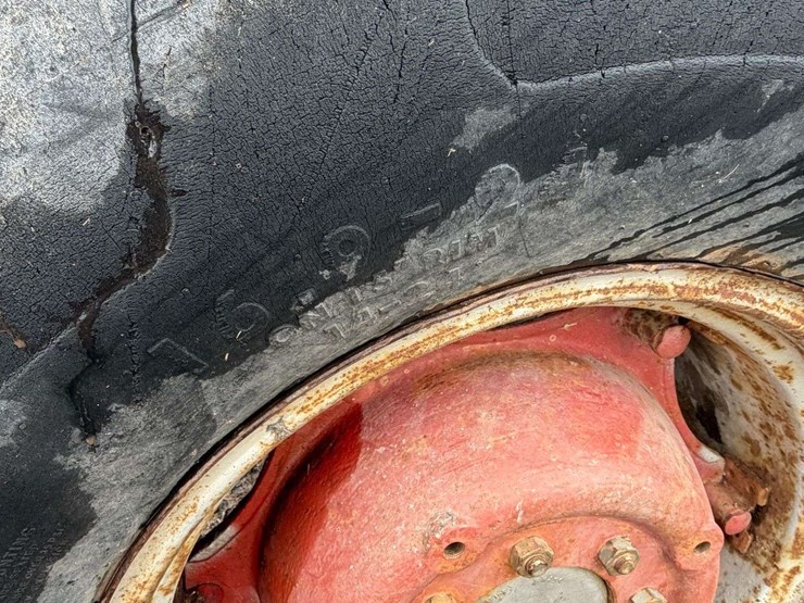 massey-ferguson-65-image-21