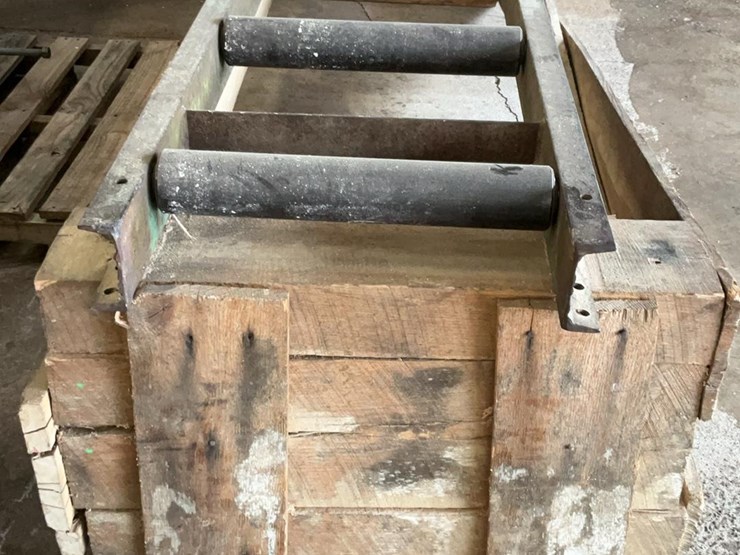 #204-•-dead-rolls-image-2