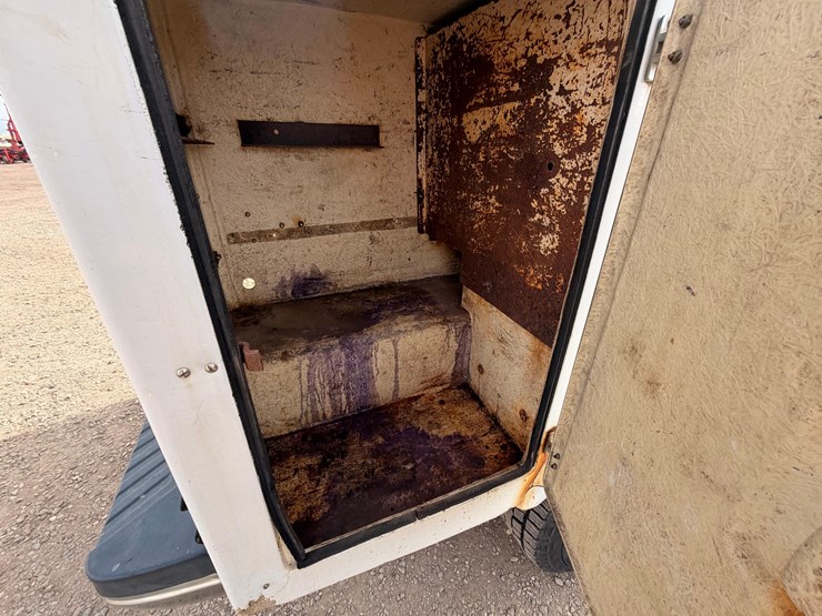 2011-ford-f350-image-23