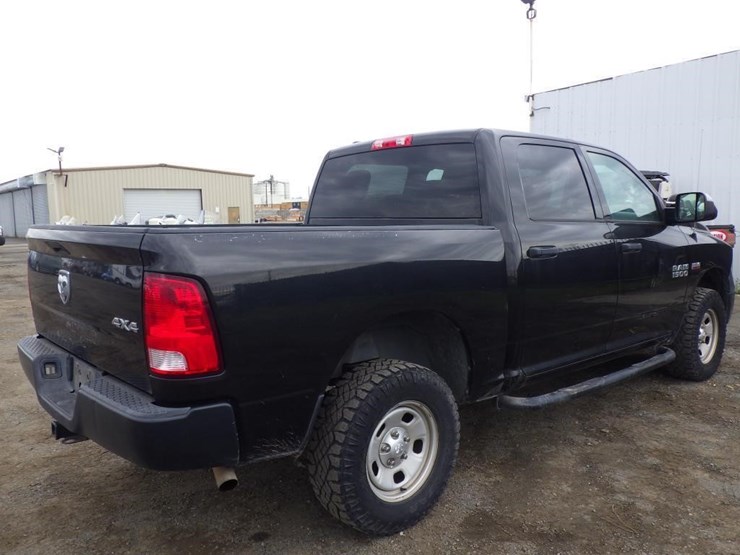 2016-dodge-1500-image-3