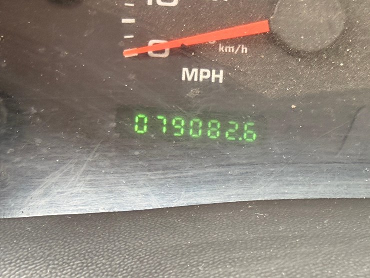 2003-ford-f550-image-31