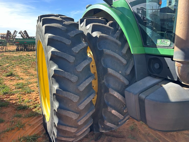 john-deere-8220-image-4