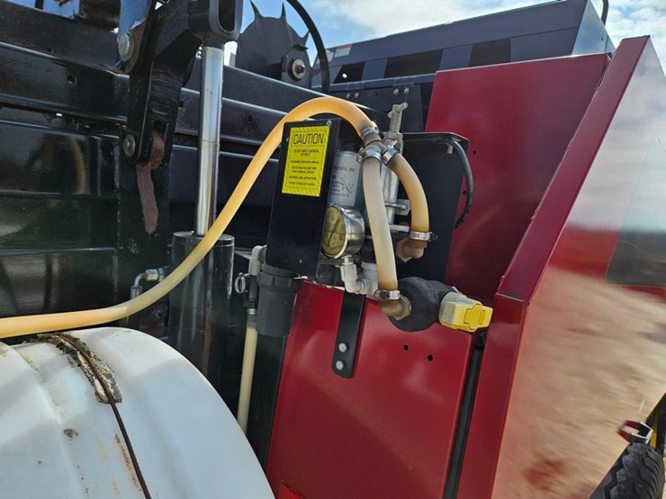 new-holland-bb940a-image-46