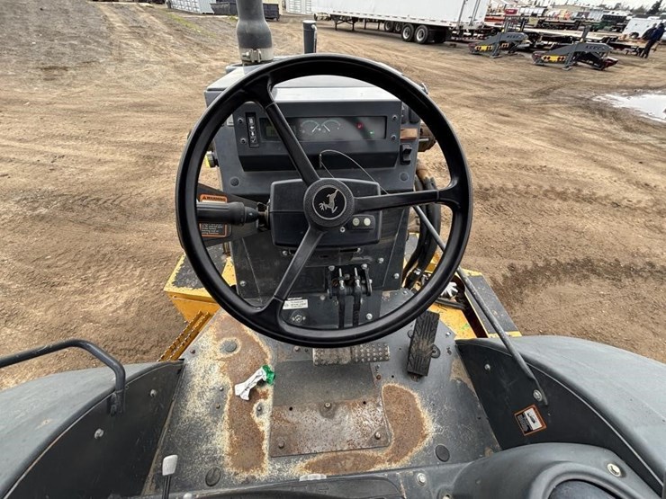 2018-deere-210lep-image-13