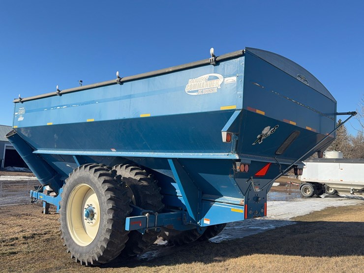 2008-kinze-1050-image-4