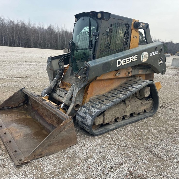 DEERE 333G