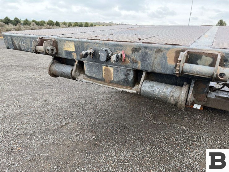 2005-fontaine-low-bed-trailer-image-9