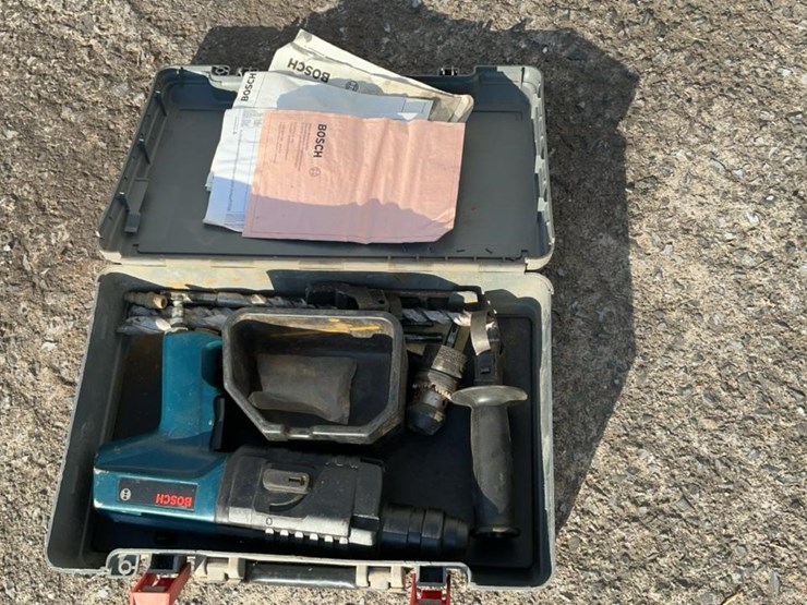 #102-•-bosch-concrete-hammer-drill-image-1