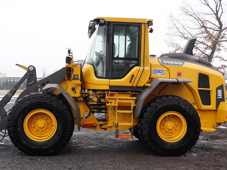 2022-volvo-l60h-image-2