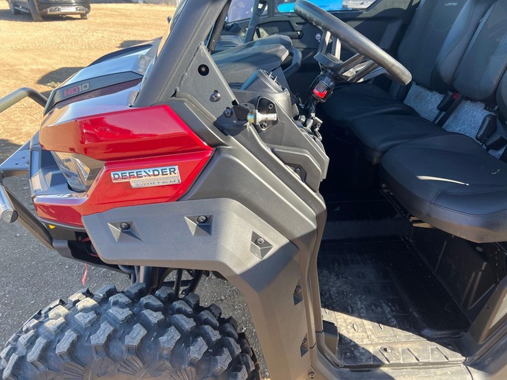 2025-can-am-hd-10-defender-limited-utv-image-11