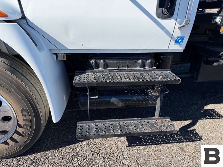 2010-international-durastar-4400-image-14