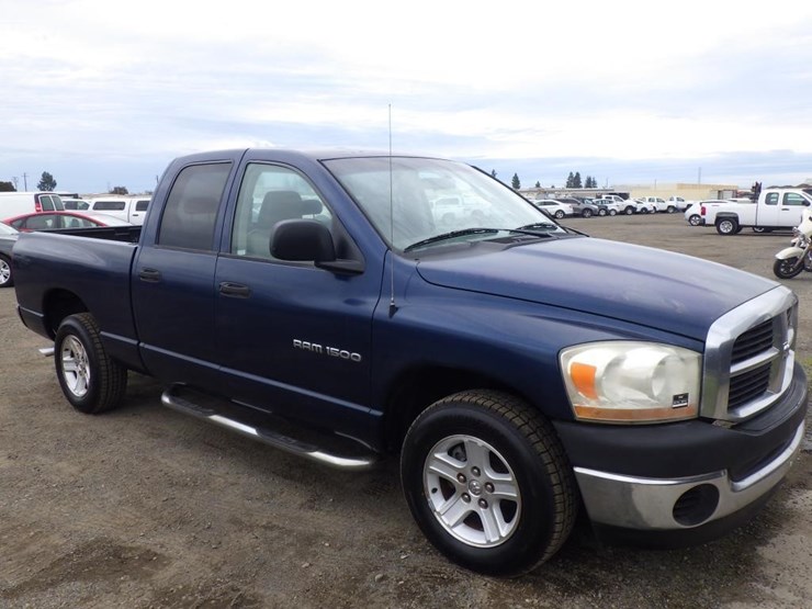 2006-dodge-ram-1500-image-2