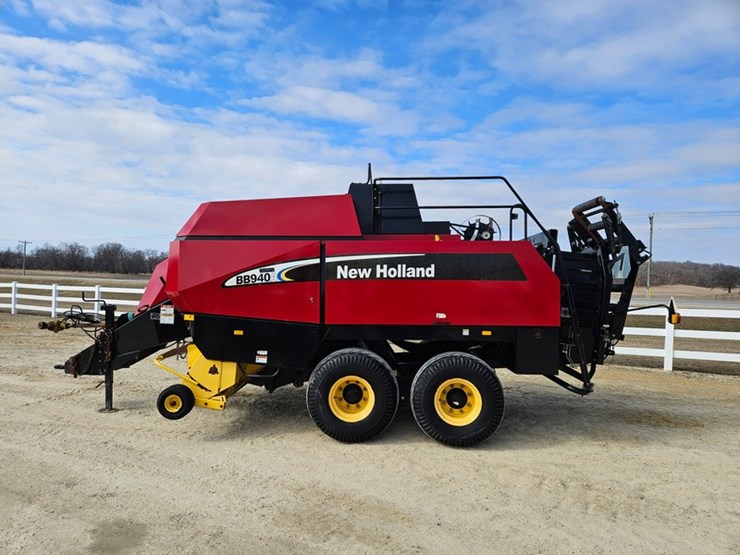 new-holland-bb940a-image-2