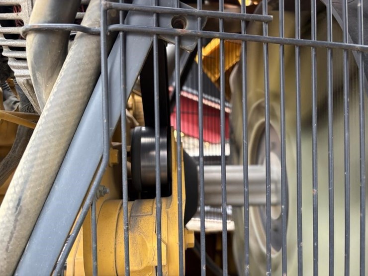 2018-deere-210lep-image-42