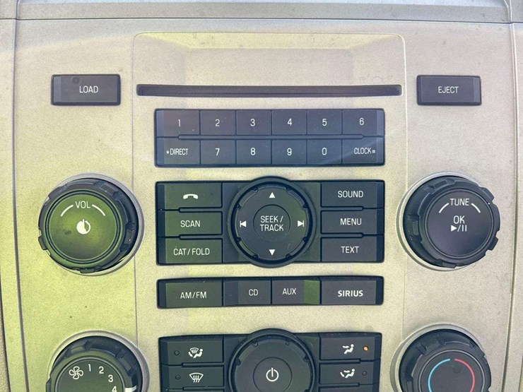 2012-ford-escape-image-18