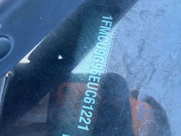 2014-ford-escape-image-29