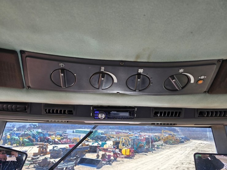 case-ih-7140-image-27