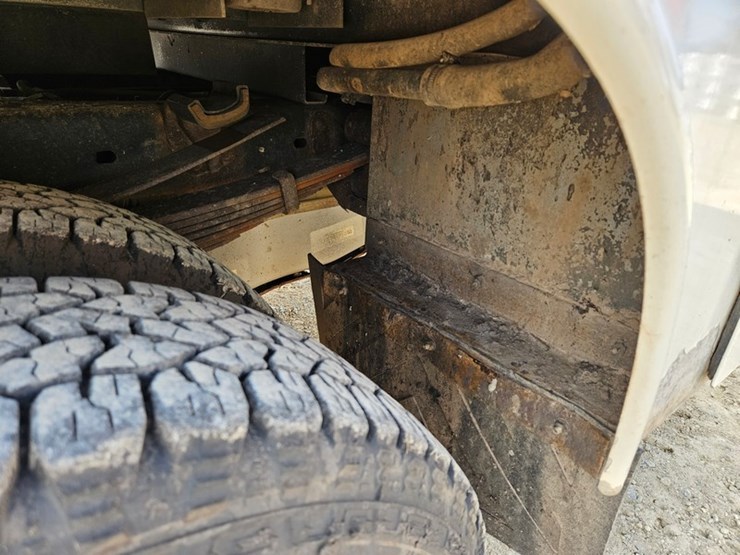 2012-ford-f350-image-16