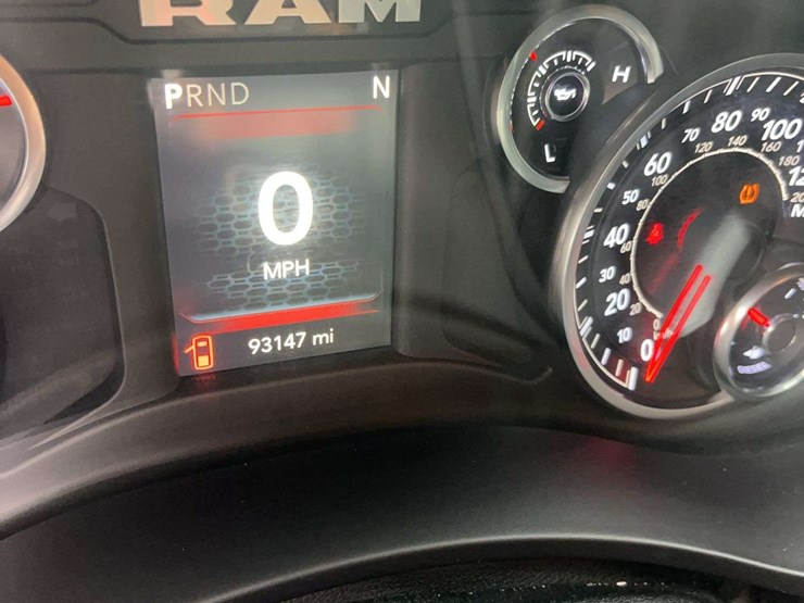 2022-dodge-2500-image-29