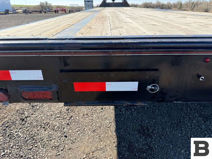 2025-mp-custom-gooseneck-flatbed-trailer-image-21