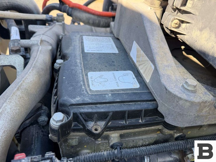 2014-freightliner-cascadia-125-image-44