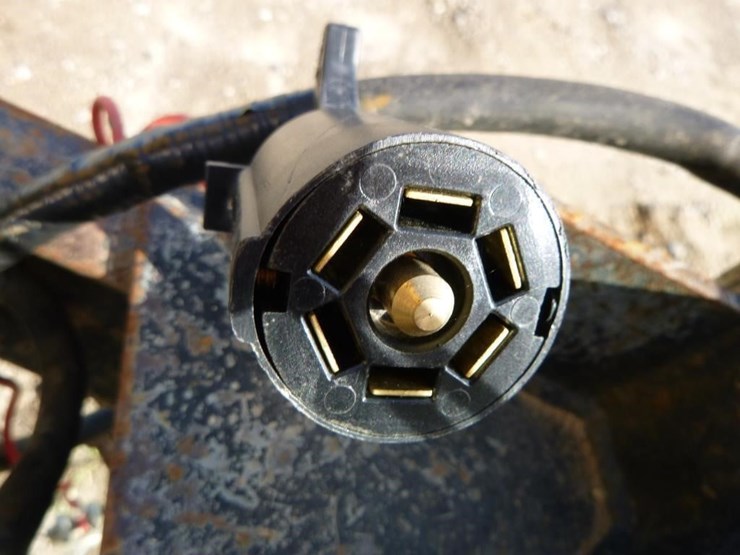 2013-vermeer-v500-image-26