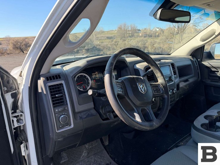 2017-dodge-2500-image-29